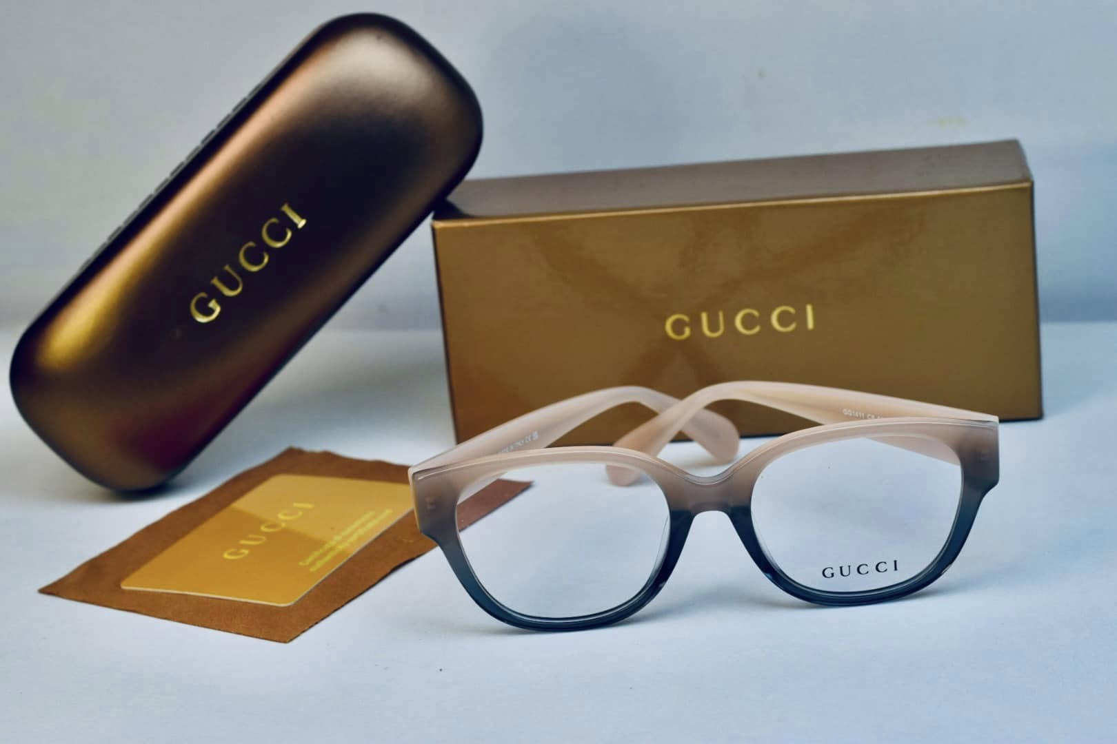 gucci frame 1
