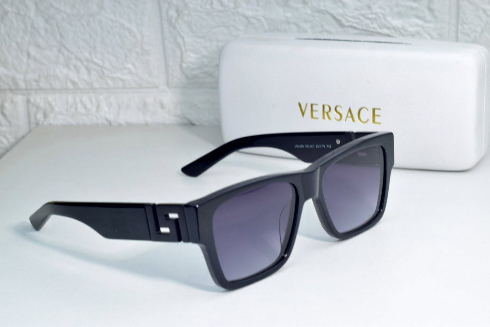 versace ladies oversize