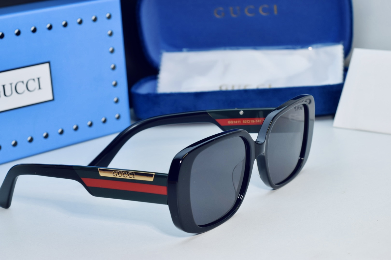 Gucci black ladies